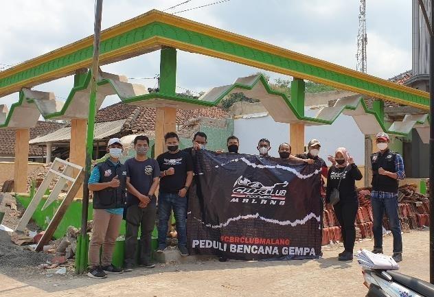 CBR CLUB MALANG PEDULI BENCANA GEMPA