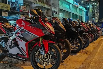 Sahur On The Road dan Bakti Sosial Ala HCI Kalbar
