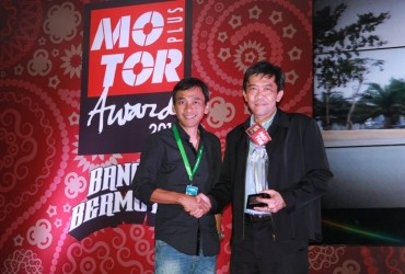 HONDA CBR150R DIKUKUHKAN SEBAGAI BIKE OF THE YEAR 2014