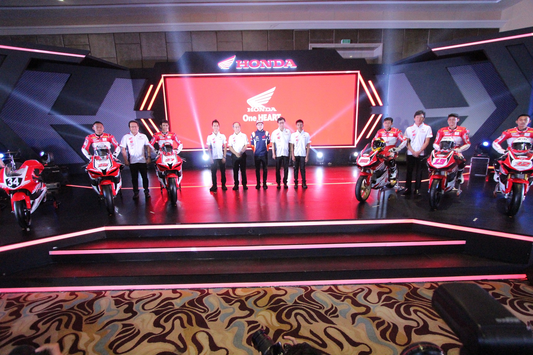 Siap Banggakan Indonesia, Astra Honda Umumkan Tim Balap 2019