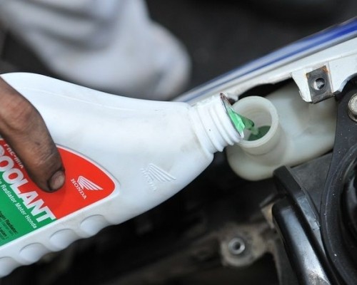 ini Manfaat Ganti Air Radiator Secara Rutin