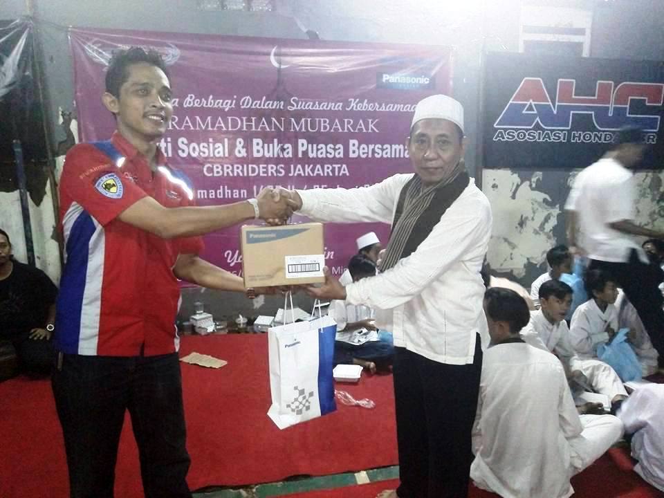 CBR Riders Jakarta Laksanakan Baksos dan Buka Puasa Bersama Anak Yatim Piatu