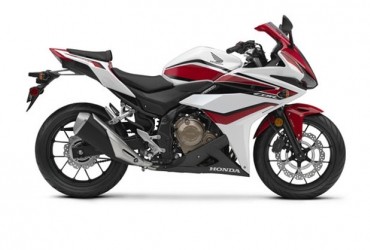 785