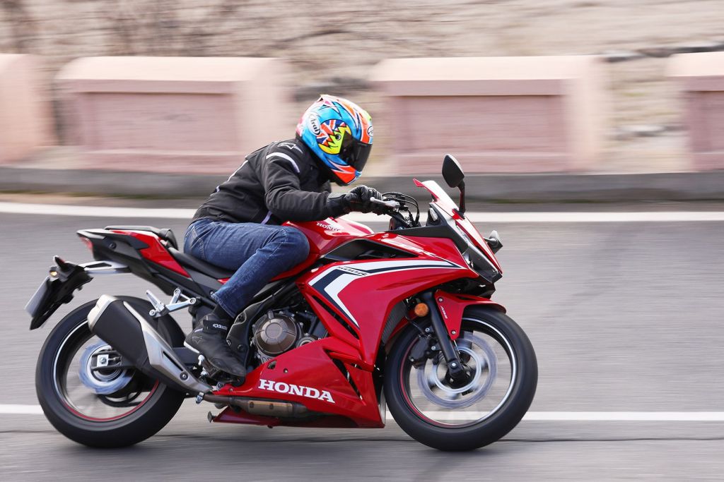 Desain Tajam dan Agresif Honda CBR500R