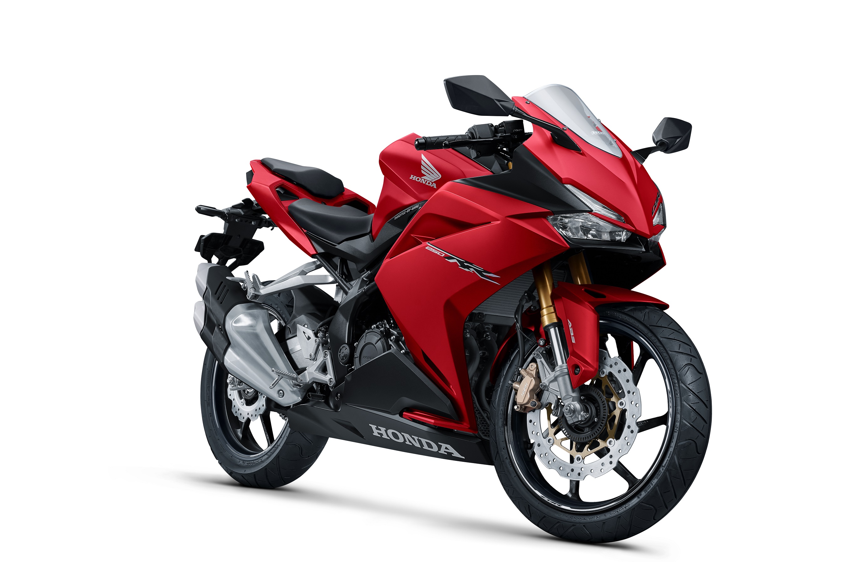 Nih Bedanya Honda CBR 250RR Black Freedom dan Bravery Mat Red