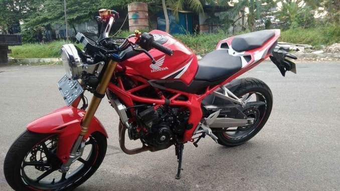 Modifikasi Honda CBR 250RR, Enggak Perlu Modal Banyak Cuma Nelanjangin