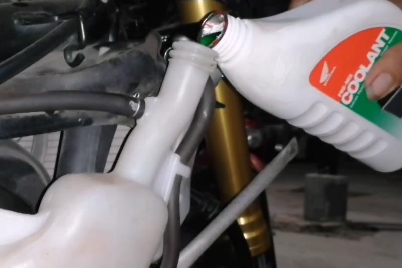 Atasi Gejala Honda CBR250RR Overheat, Jangan Abaikan Tangki Reservoir
