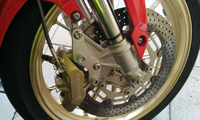 Performa Motor Honda CBR250RR Harus Ditunjang Peranti Pengereman Mumpuni