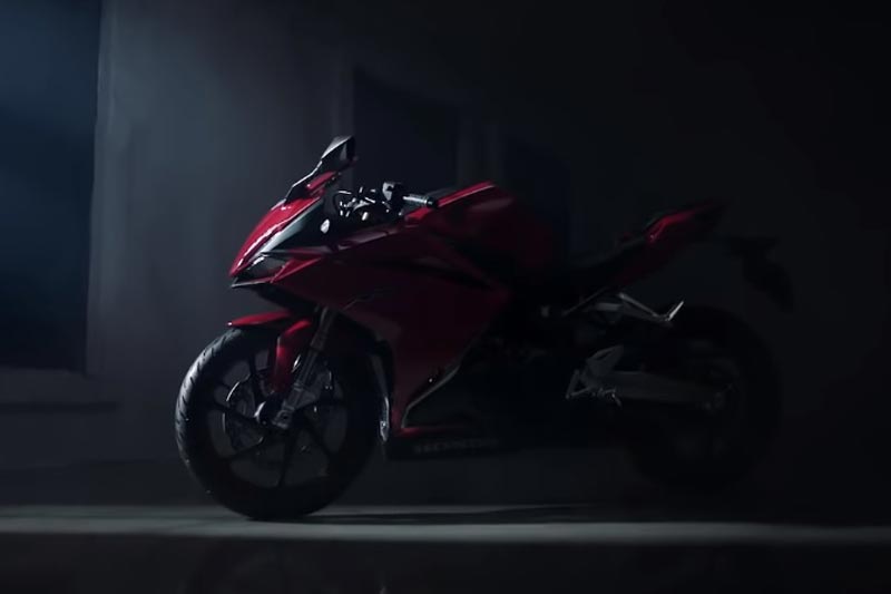 TVC Honda CBR250RR, Pamer Performa Serta Handling