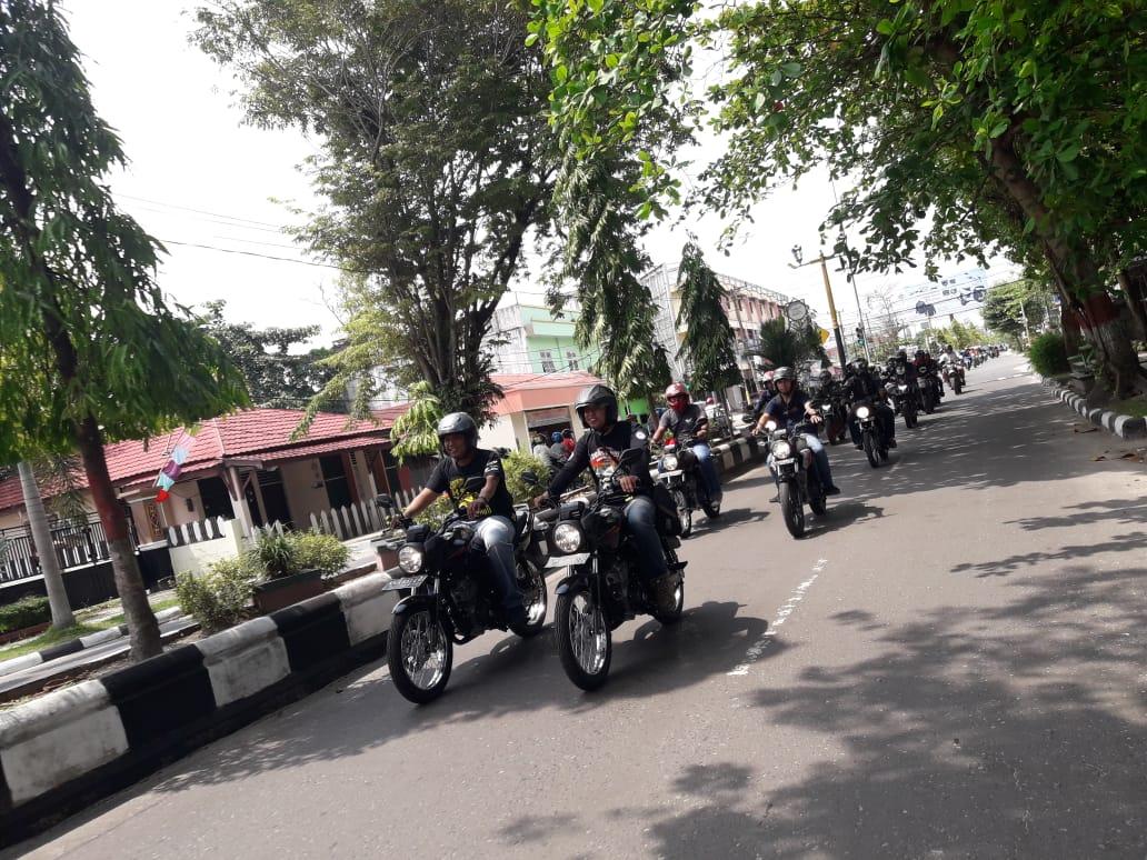 Bike Packer Touring Bersama Komunitas Motor Honda Sampit
