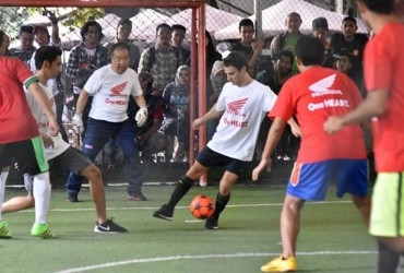 Marc Marquez dan Dani Pedrosa Bertanding Futsal Bersama Astra Honda Racing Team