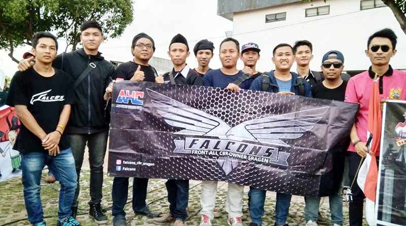 FALCONS Turun ke Jalan Dukung Gerakan Anti Teroris 