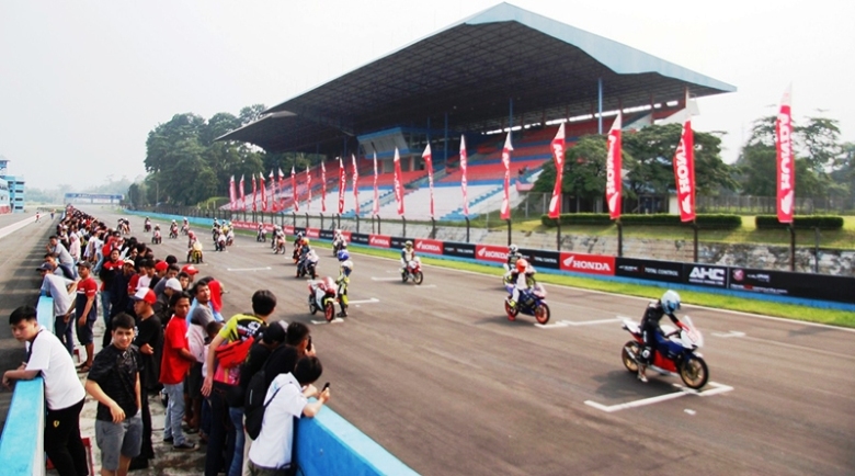 Bikers CBR Uji Ketangguhan dan Prestasi di Indonesia CBR Race Day 2018